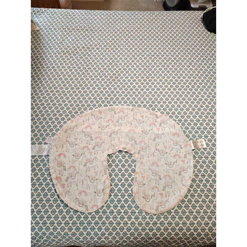 Boppy Breastfeeding & Nursing Pillow Cover Zip On Pink Unicorns
